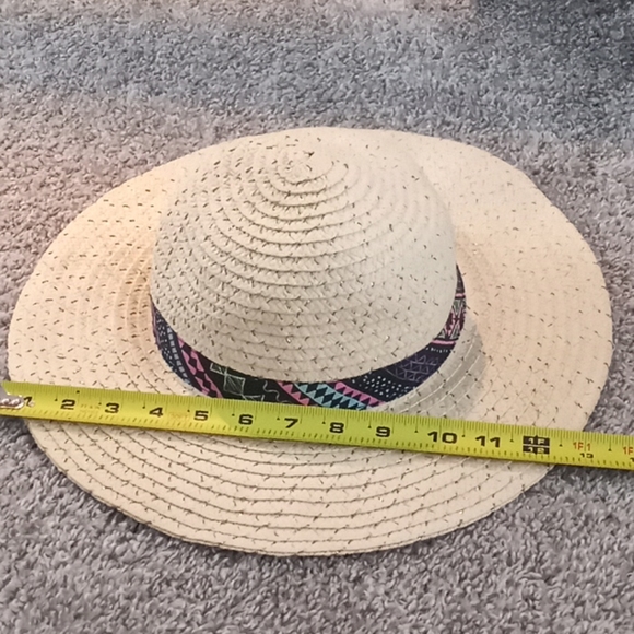 Hat - Picture 2 of 2